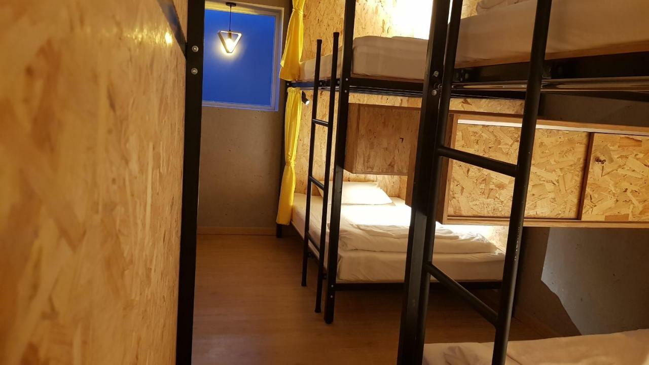 White House Hostel Nha Trang Exterior photo